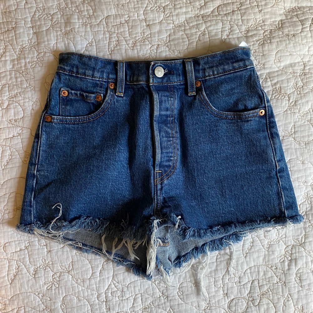 levi’s ribcage denim shorts